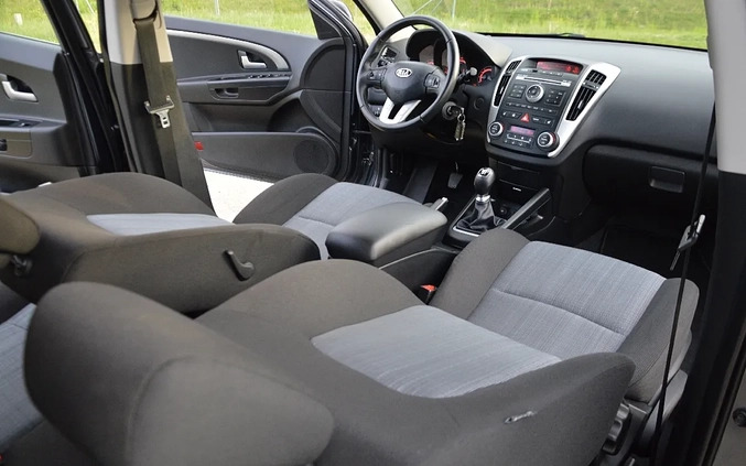 Kia Ceed cena 24900 przebieg: 88000, rok produkcji 2010 z Margonin małe 211